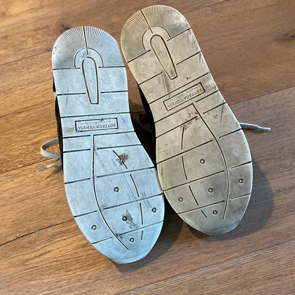 🔹 Bottega Veneta Lace-Up Sneakers, 38 - Picture 13 of 14